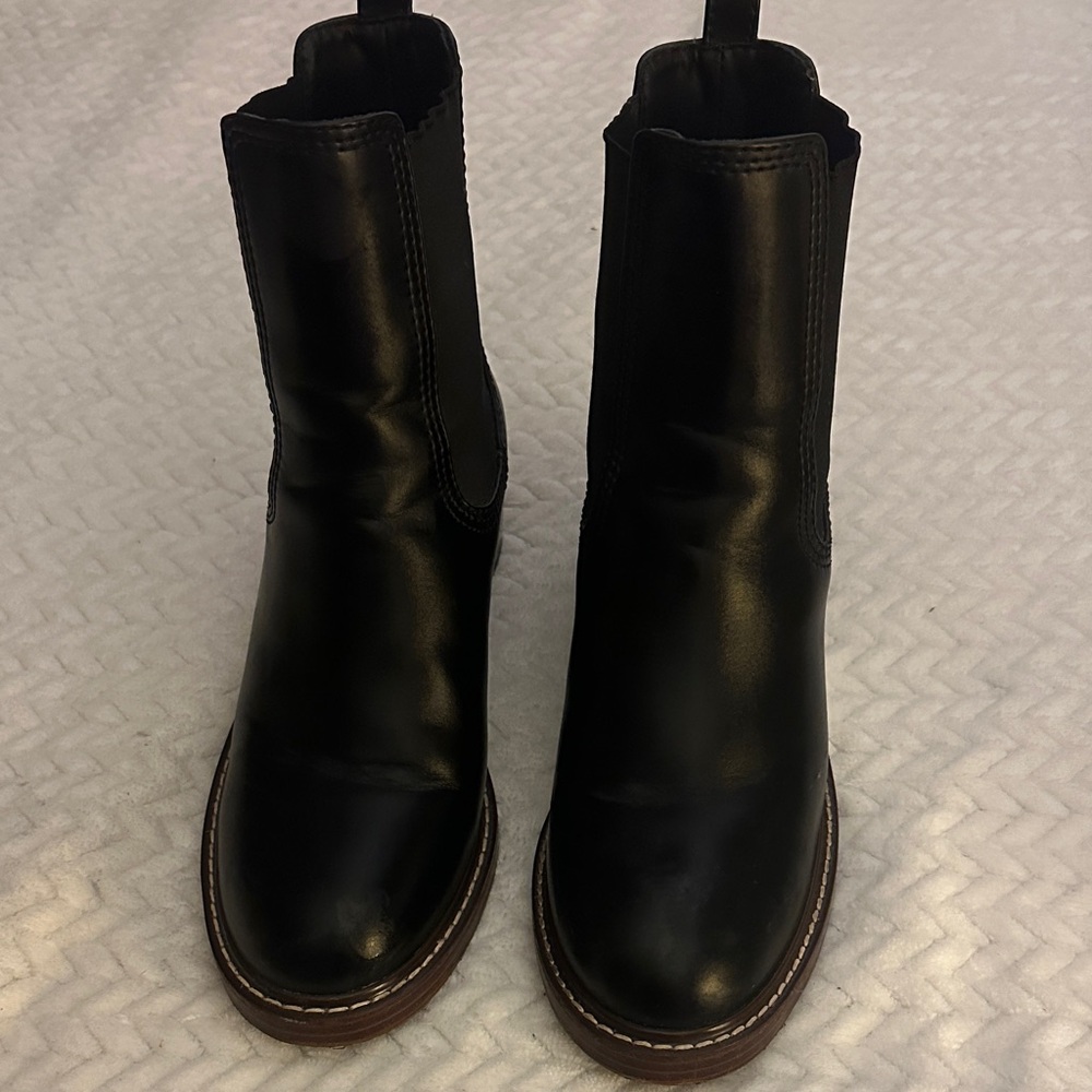 Steve Madden Sleek Black Ankle Boots